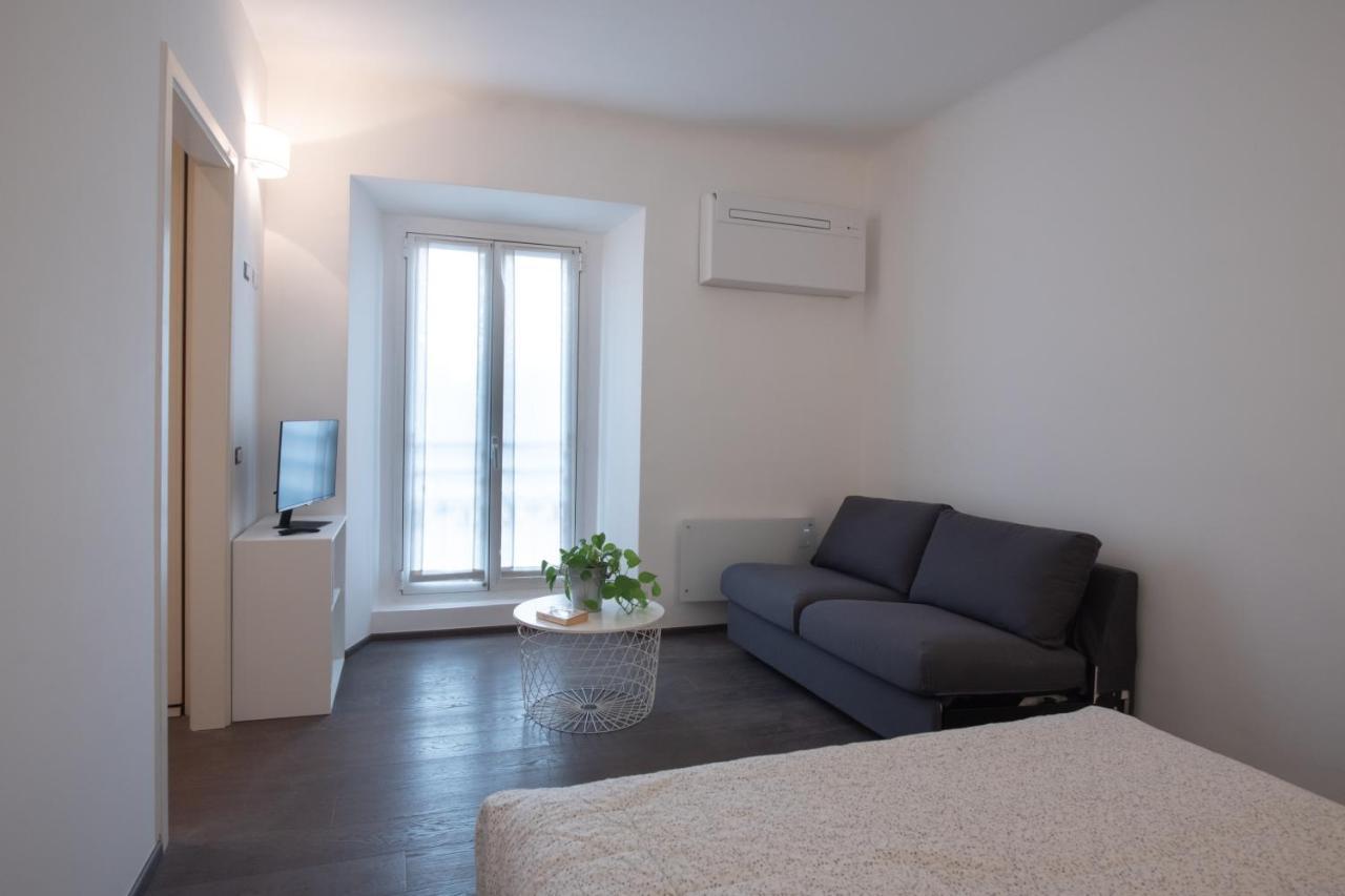 Ferienwohnung Art & Design On The Corner - Via Savona Mailand Exterior foto